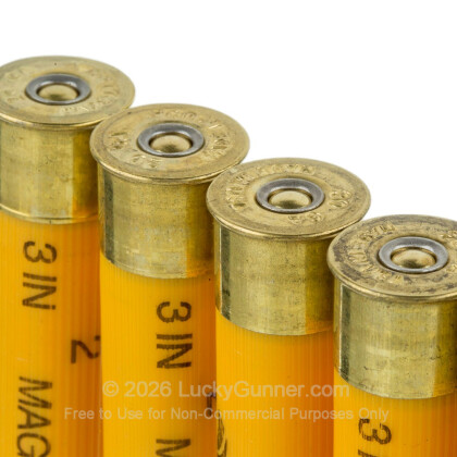 Large image of Cheap 20 Gauge Ammo For Sale - 3" #2 Shot Ammunition in Stock by Federal Speed-Shok - 25 Rounds